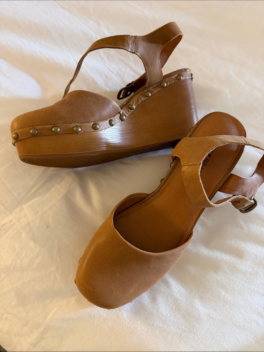 Lucky Brand Tan Leather Platform Wedge Sandals with Studs